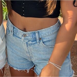 Abercrombie Curve love mid rise mom shorts